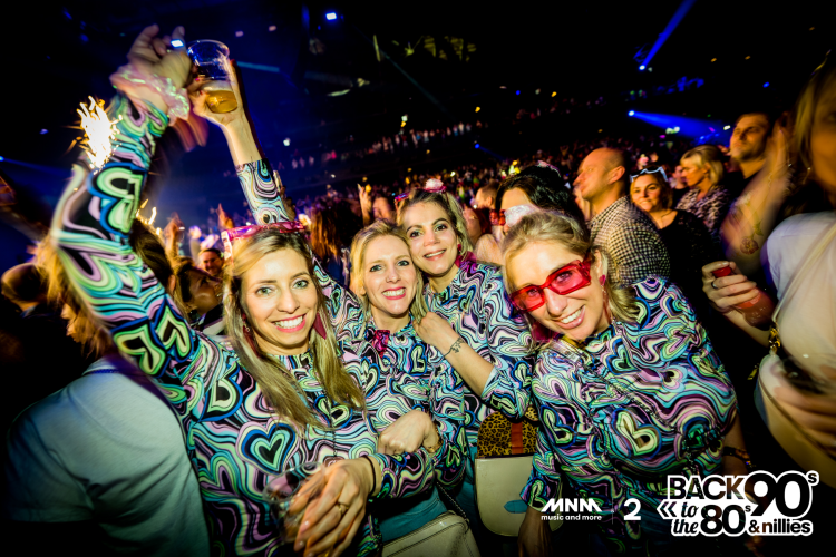 De eerste foto's staan online! GENIETEN!