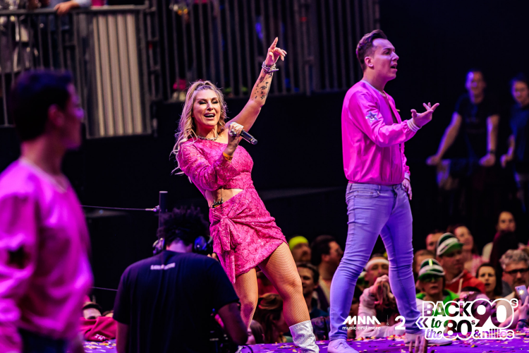 De eerste foto's staan online! GENIETEN!