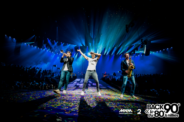De eerste foto's staan online! GENIETEN!